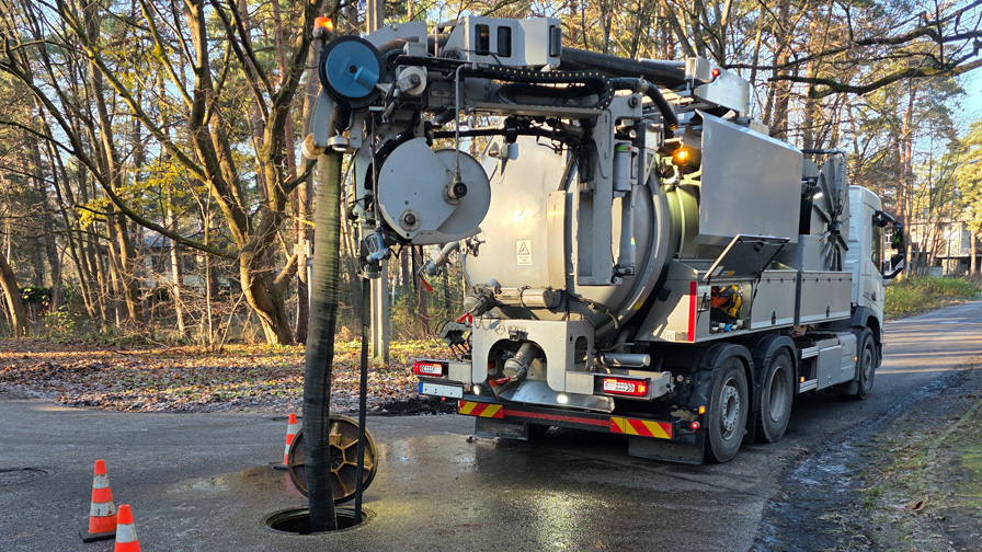 Hydro Excavation Of Sewer